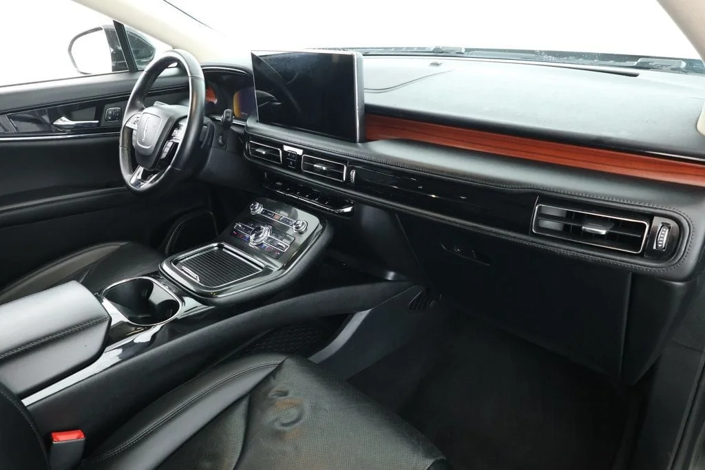 Used 2022 Gilded Green Metallic Clearcoat Lincoln Reserve AWD with Co-Pilot360 1.0 Plus Package & 20in Wheels image 24