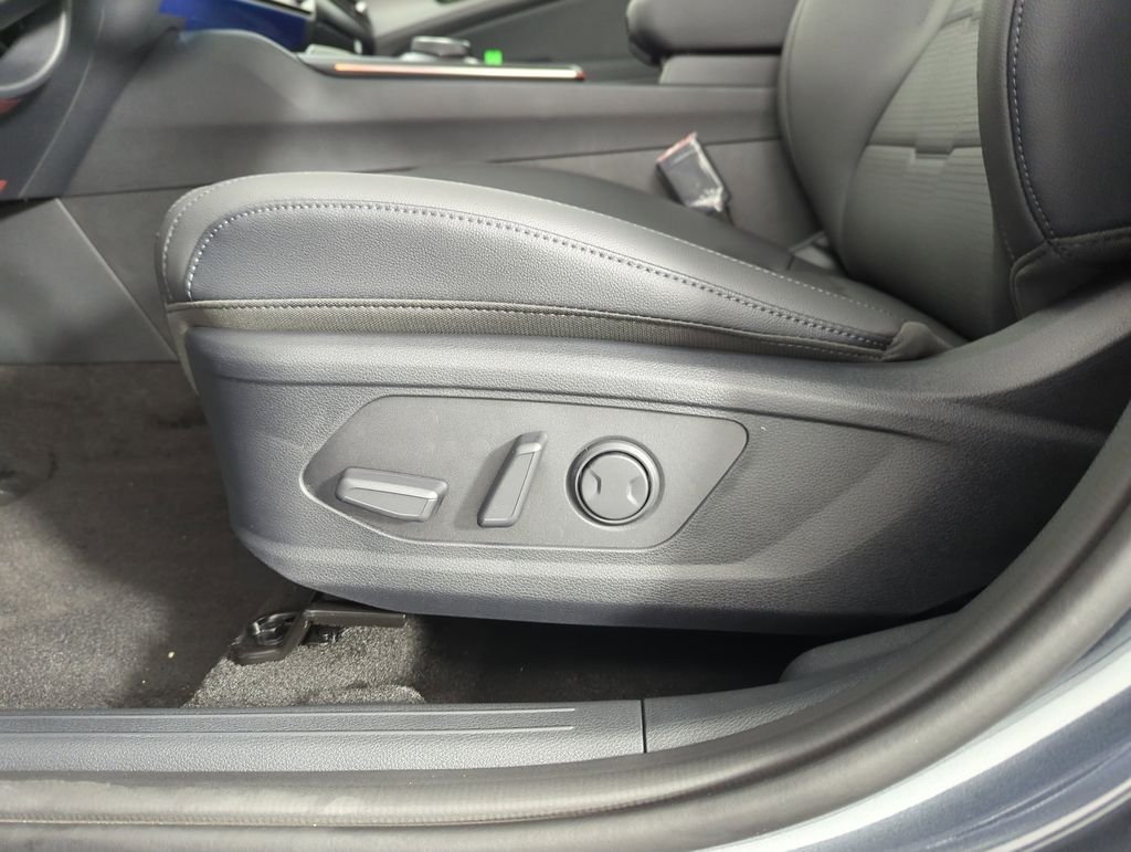 New 2026 Gravity Gray Kia SX-Prestige image 13