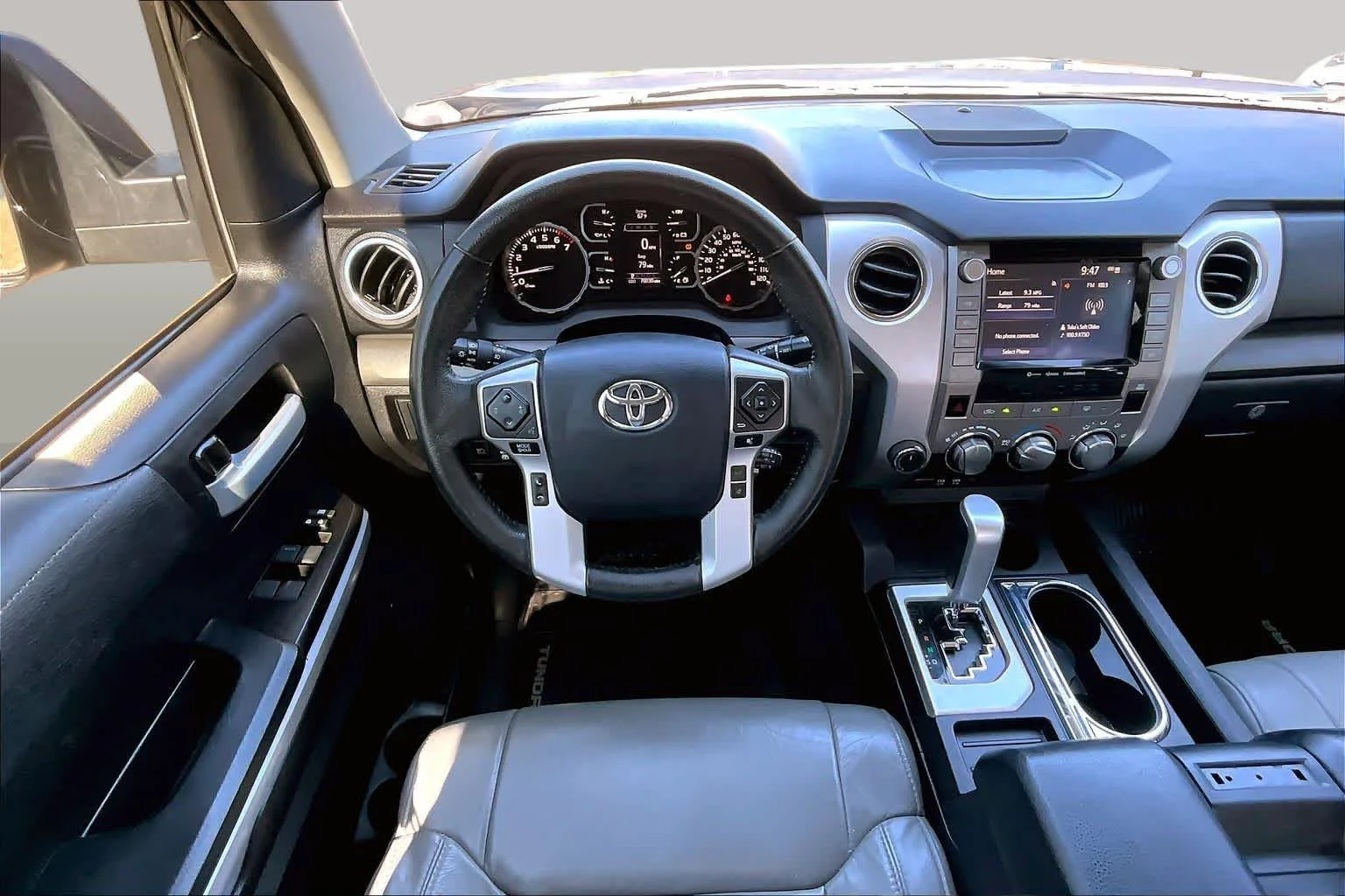 Used 2020 Magnetic Grey Metallic Toyota SR5 image 6