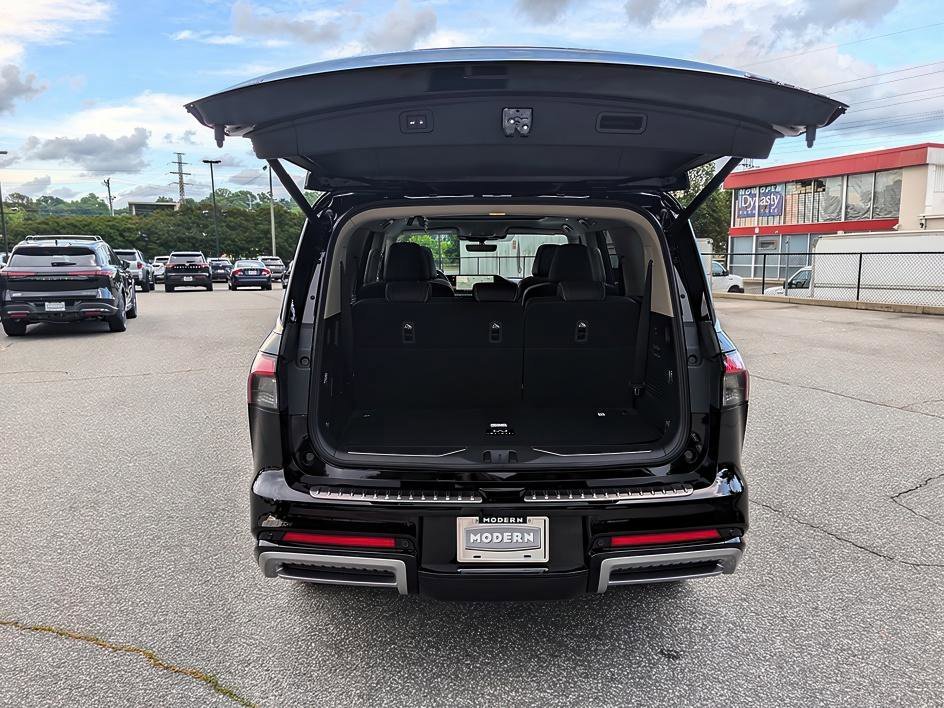 New 2026 Black Obsidian INFINITI LUXE image 24