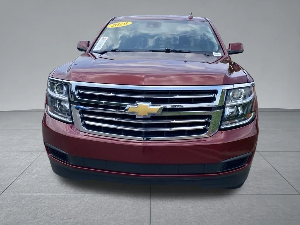 Used 2019 Red Chevrolet LS image 17