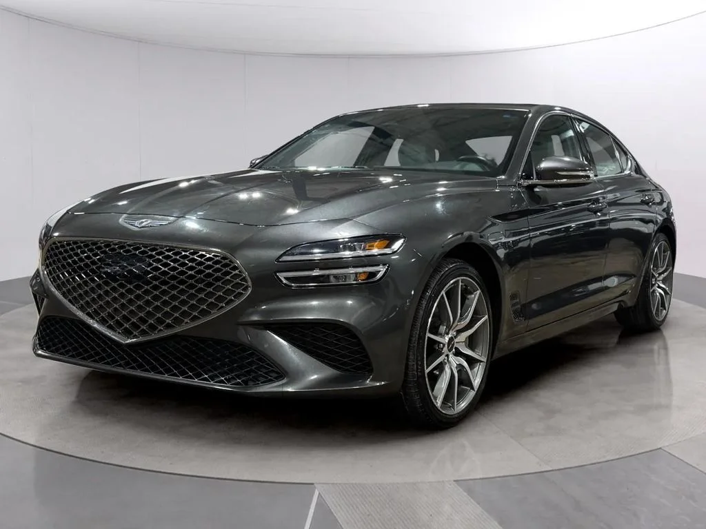 Used 2024 Makalu Gray Genesis 2.5T image 8
