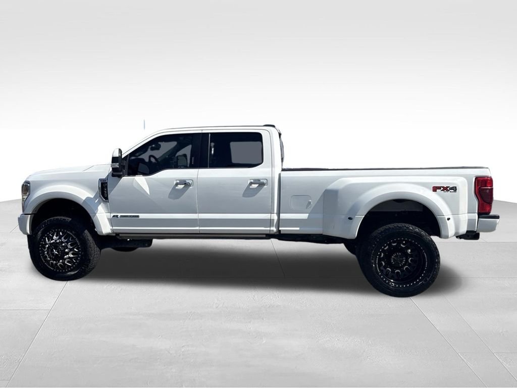 Used 2021 White Ford Limited image 2