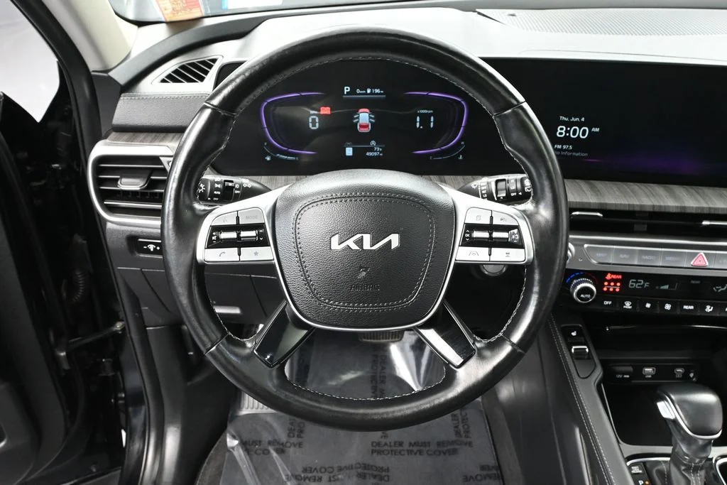 Used 2023 Black Kia EX X-Line image 25
