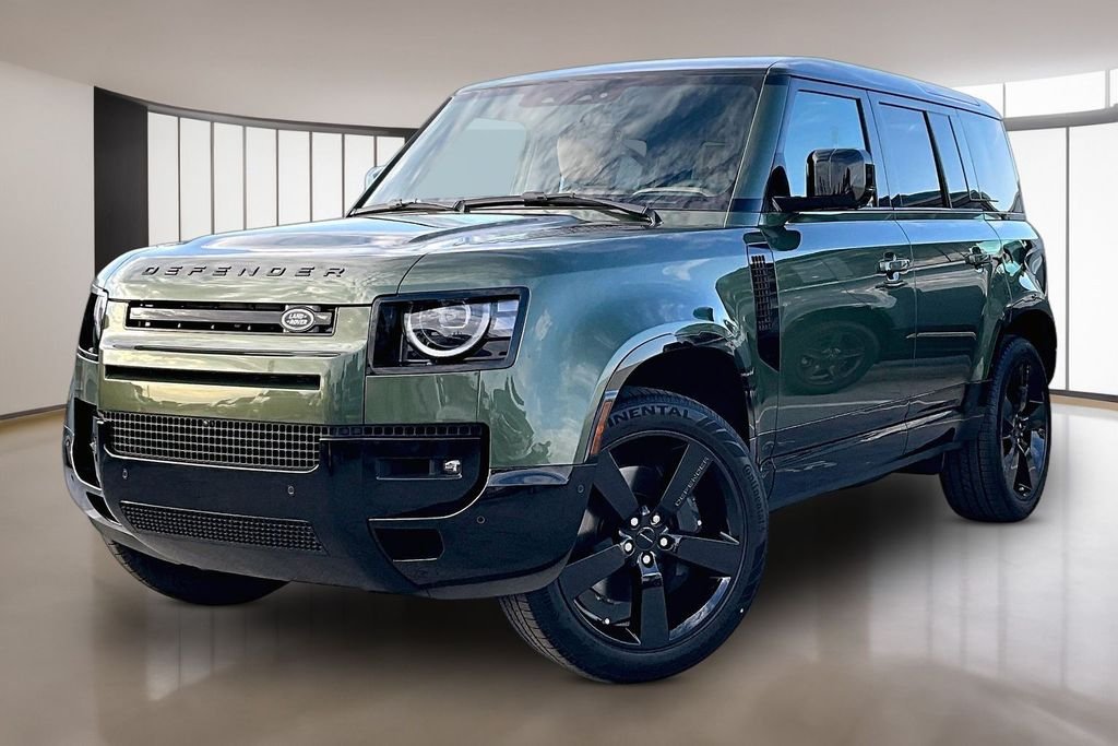 New 2026 WOOLSTONE GREEN Land Rover X-Dynamic SE image 1