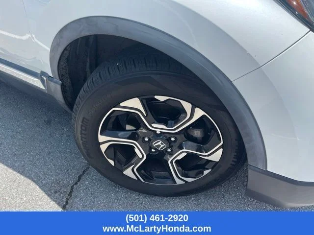 Used 2017 White Diamond Pearl Honda Touring image 2