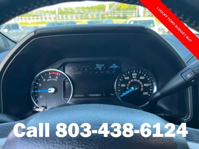 Used 2017  Ford Platinum image 22