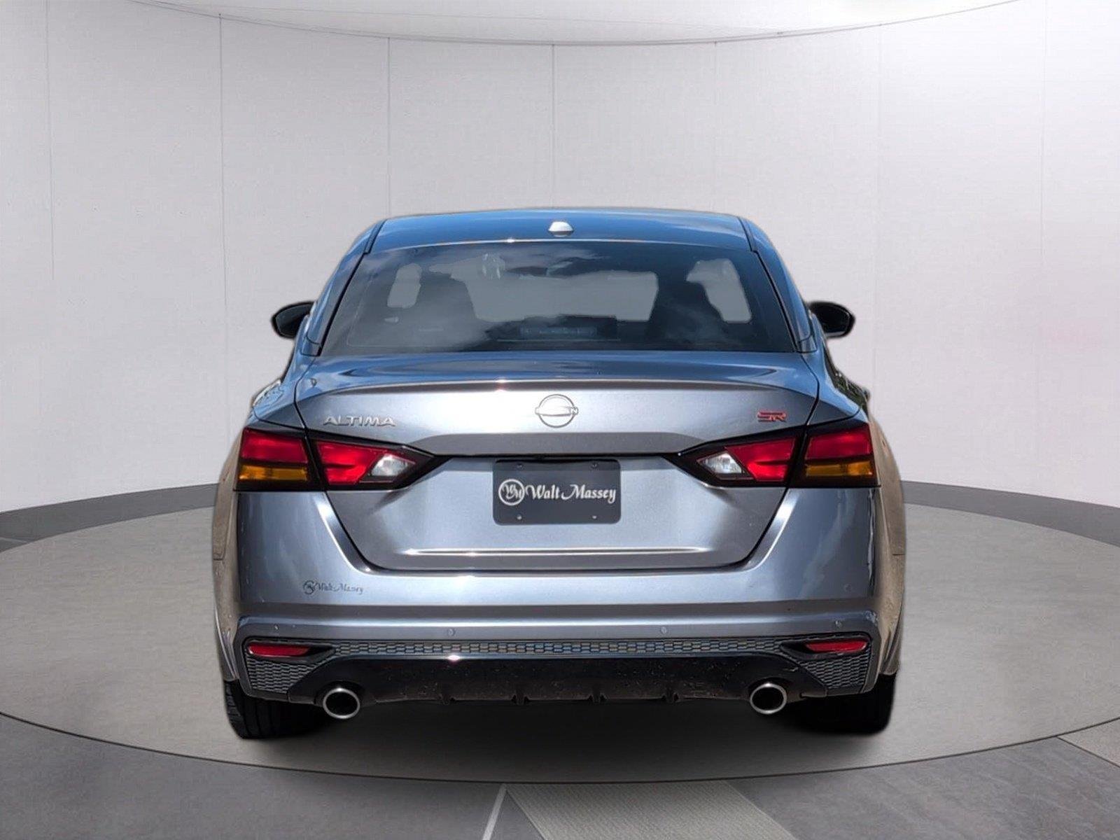 Used 2024 Gun Metallic Nissan 2.5 SR image 4