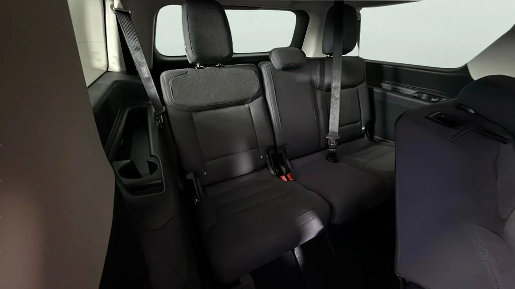 Used 2025  Ford Active image 27
