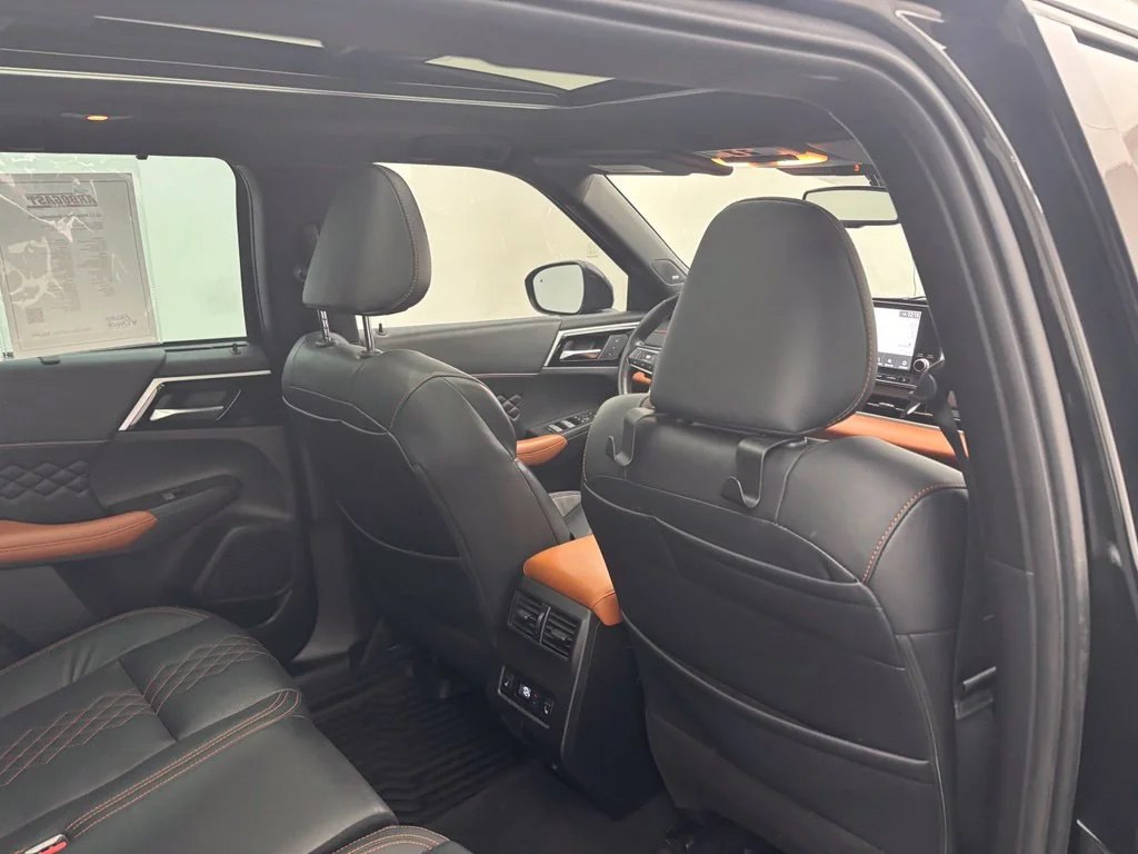 Used 2022 Black Mitsubishi SEL image 44