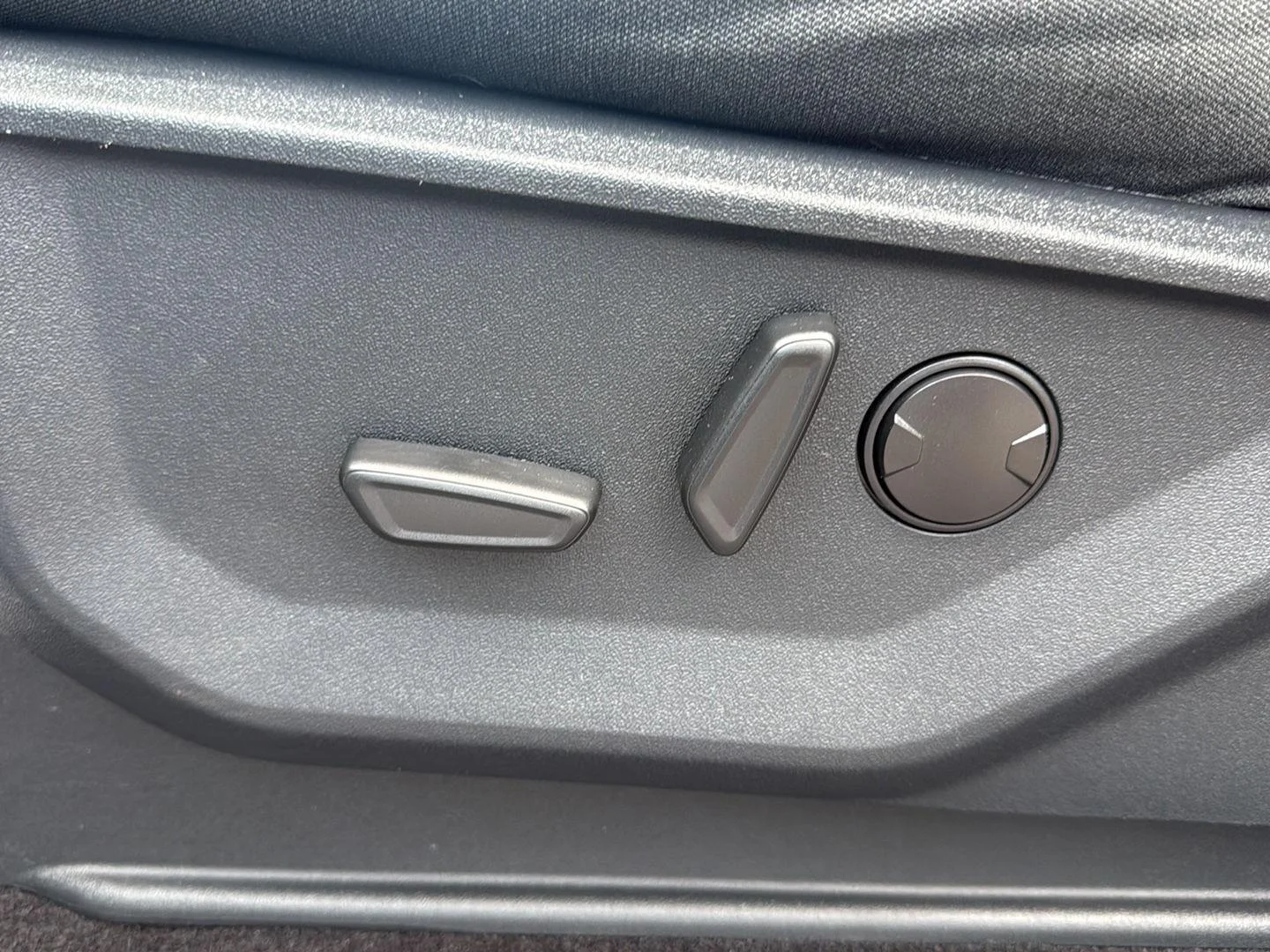 Used 2021 Space White Ford XLT image 5