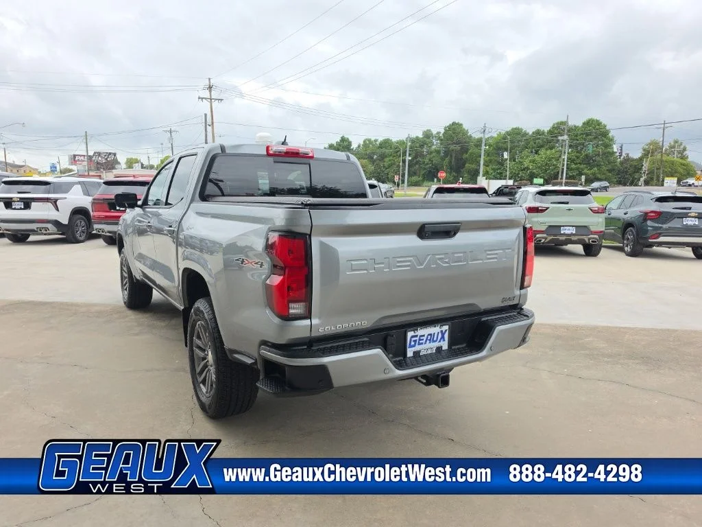 Used 2025 Gray Chevrolet LT image 8