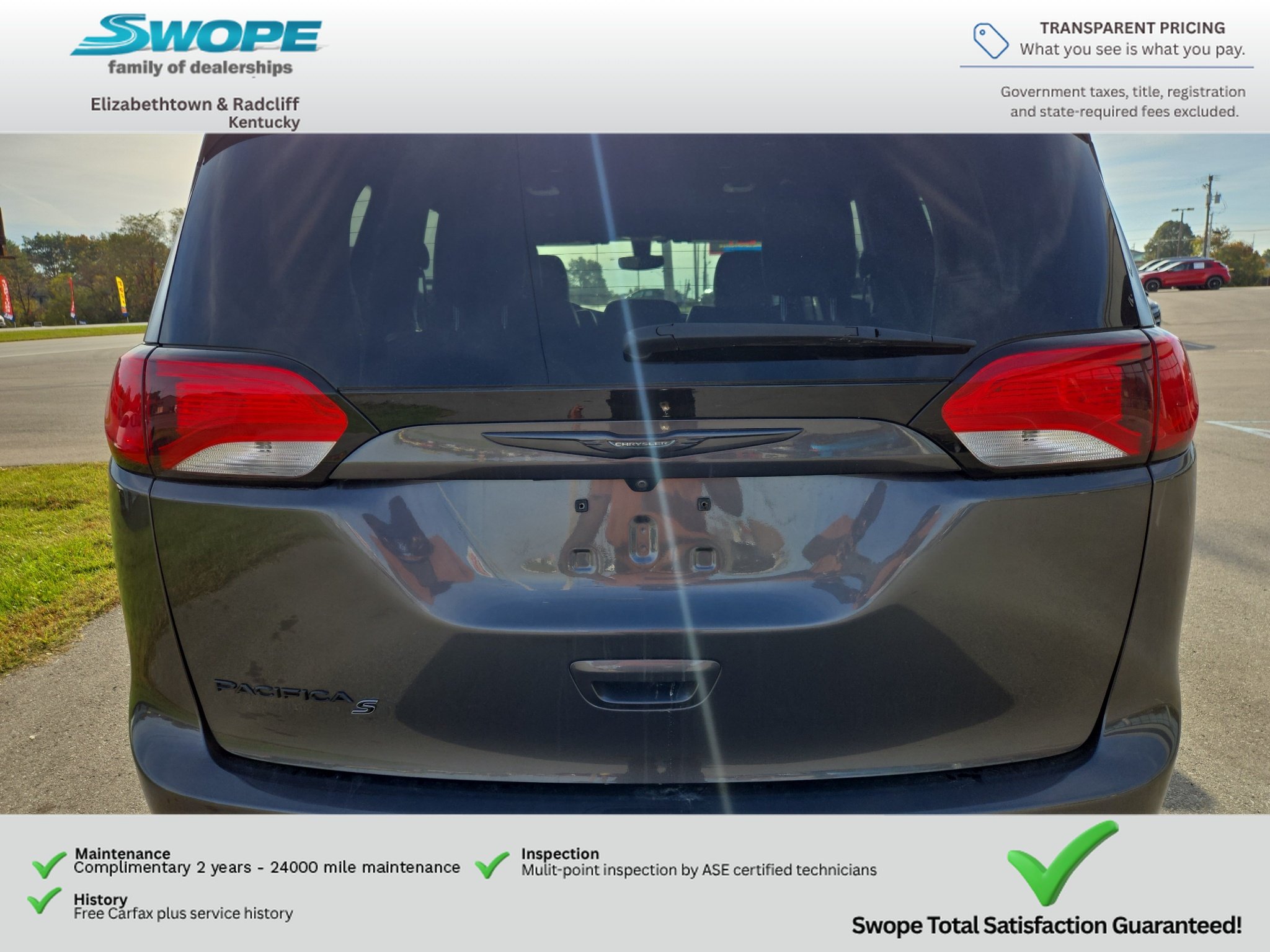 Used 2018 Granite Crystal Metallic Clearcoat Chrysler Touring L image 6