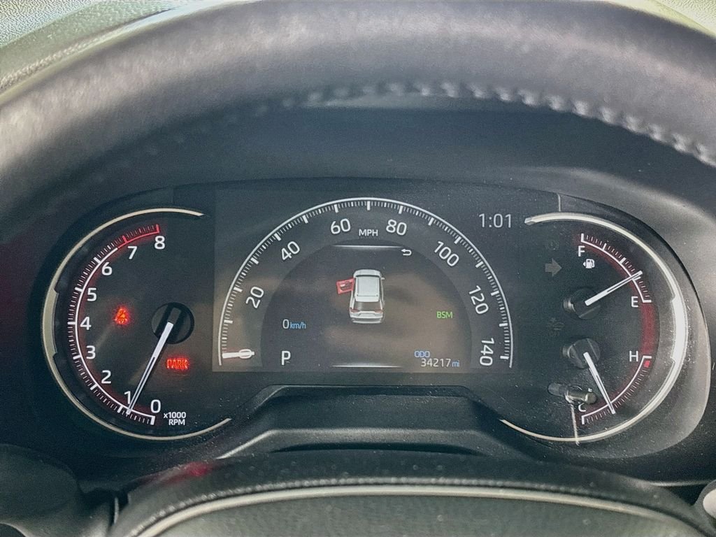 Used 2024 White Toyota XLE image 14