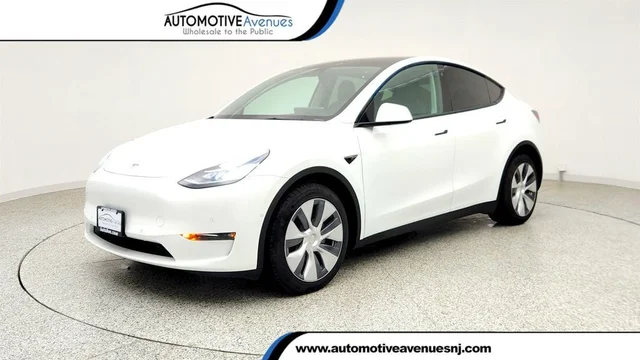 2021 Tesla Model Y Long Range AWD w/ Acceleration Boost & Premium Connectivity