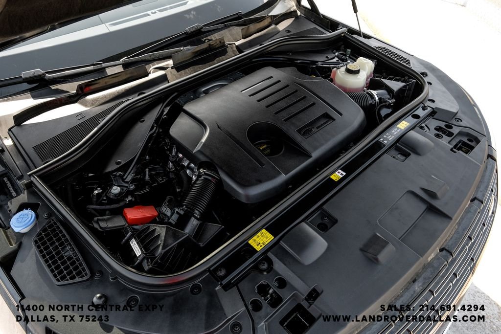 Certified Used 2025 Santorini Black Metallic Land Rover SE image 60