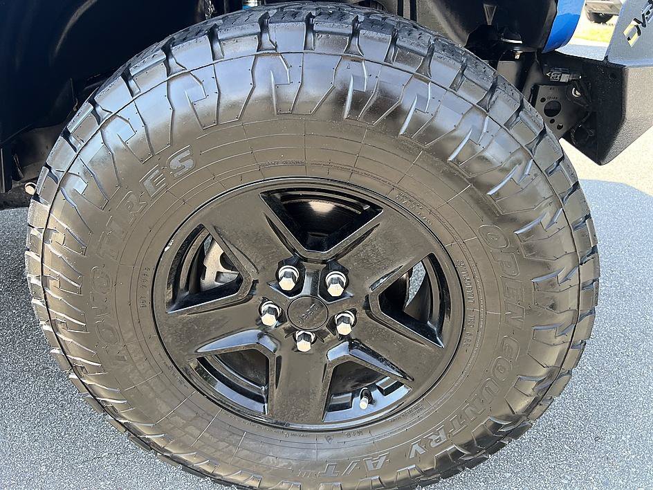 Used 2021 Hydro Blue Pearlcoat Jeep Sport S image 12