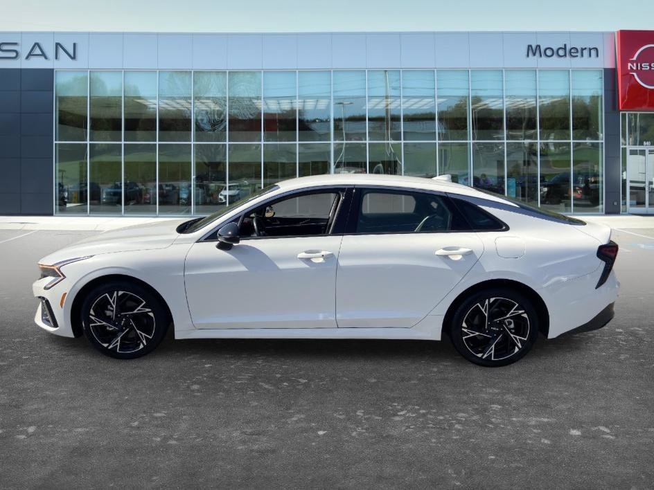 Used 2025 Snow White Pearl Kia GT-Line image 7