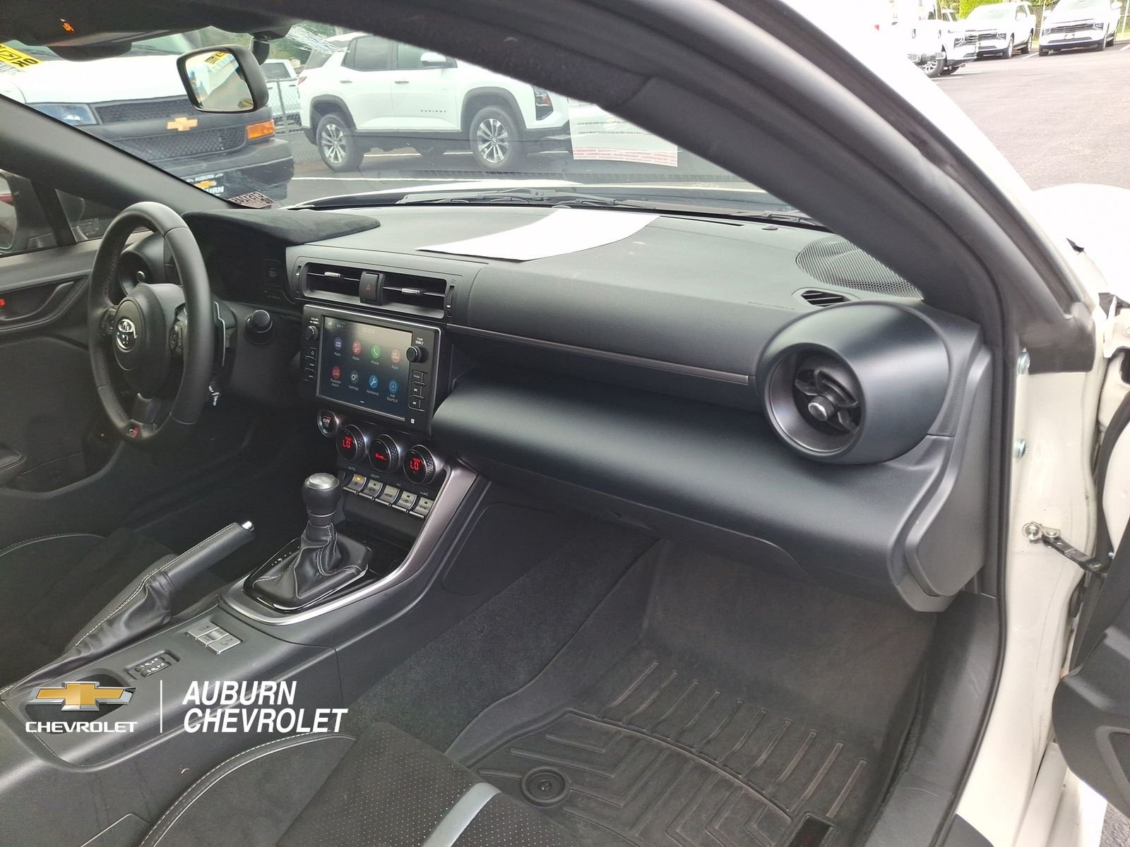 2024 Toyota GR86 Premium - Photo 20