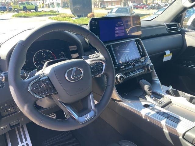2026 Lexus LX 700h F-Sport - Photo 17