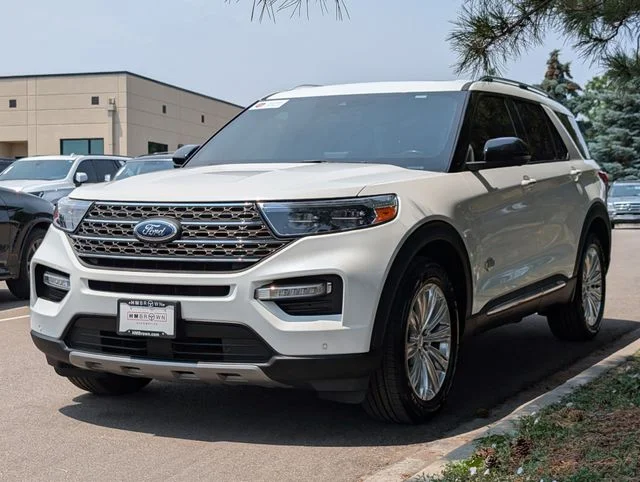 Used 2021 White Metallic Ford King Ranch image 5