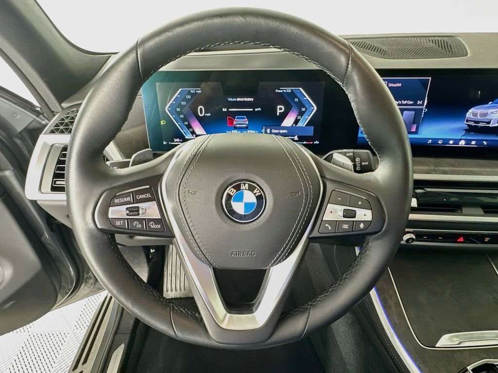 Used 2025 Gray BMW sDrive40i image 11