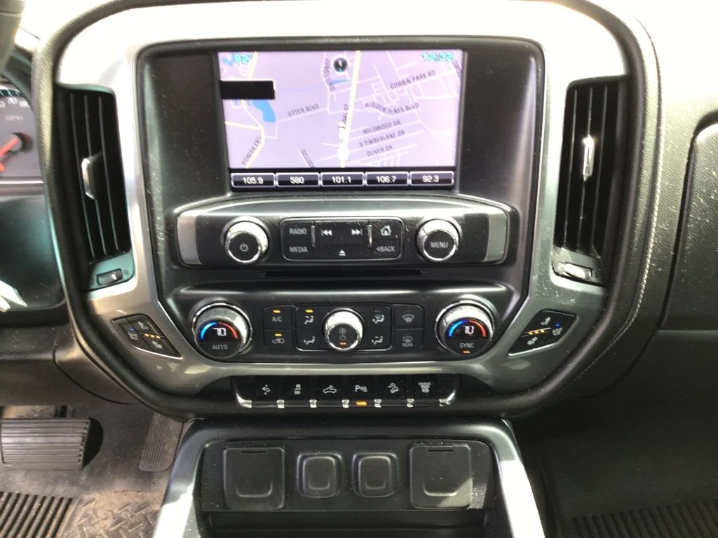 Used 2015 Silver Chevrolet LTZ image 41