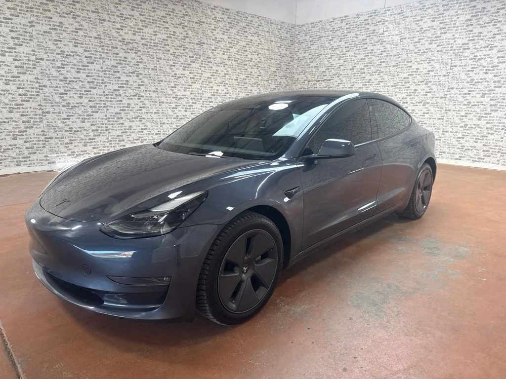 Used 2023 Midnight Silver Metallic Tesla Long Range image 3