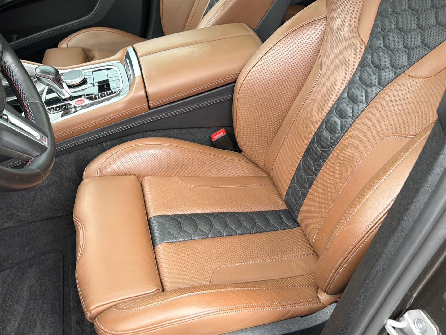 Used 2023 Manhattan Green Metallic BMW  image 31