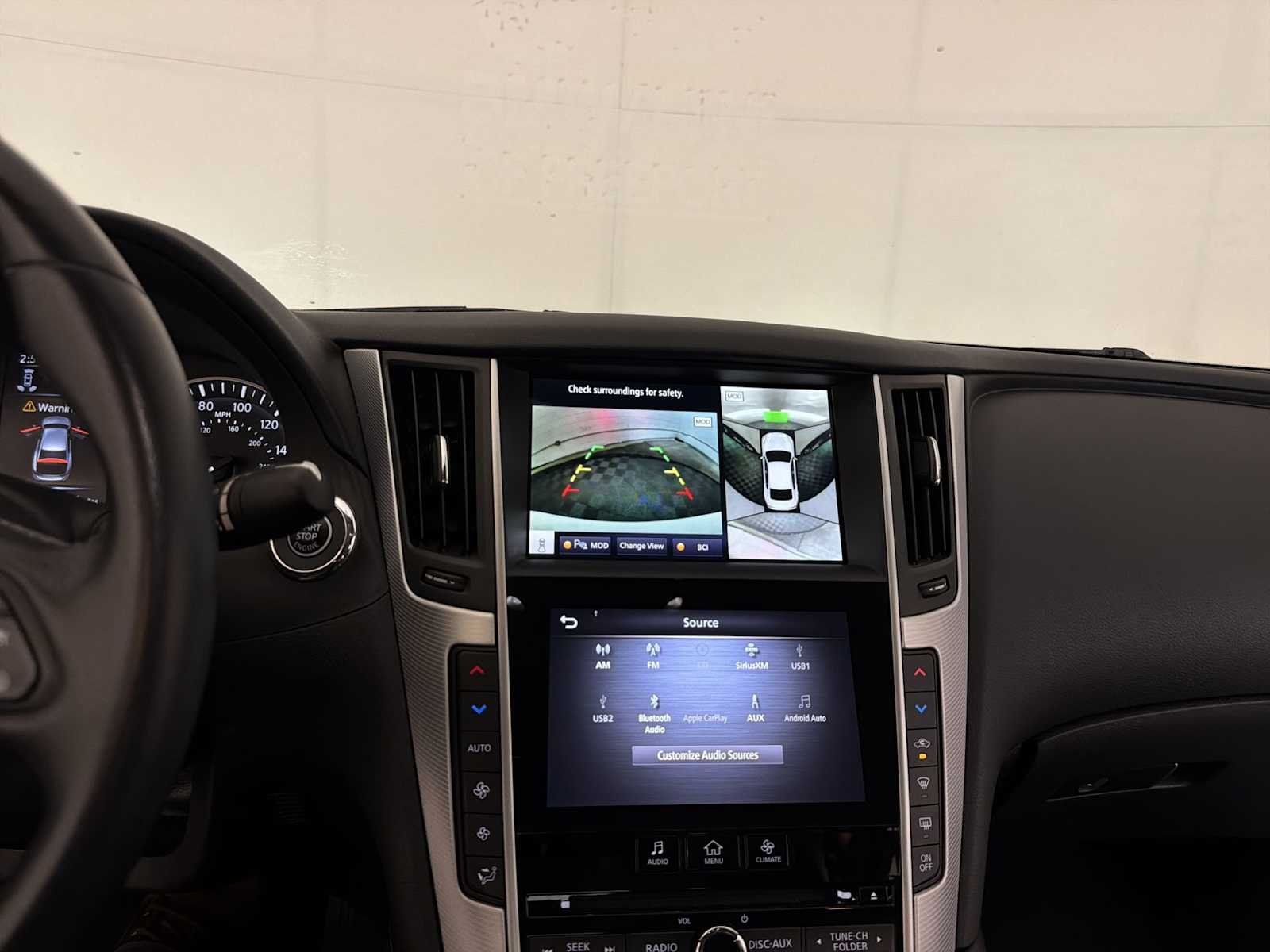 Used 2023 Majestic White INFINITI LUXE image 15