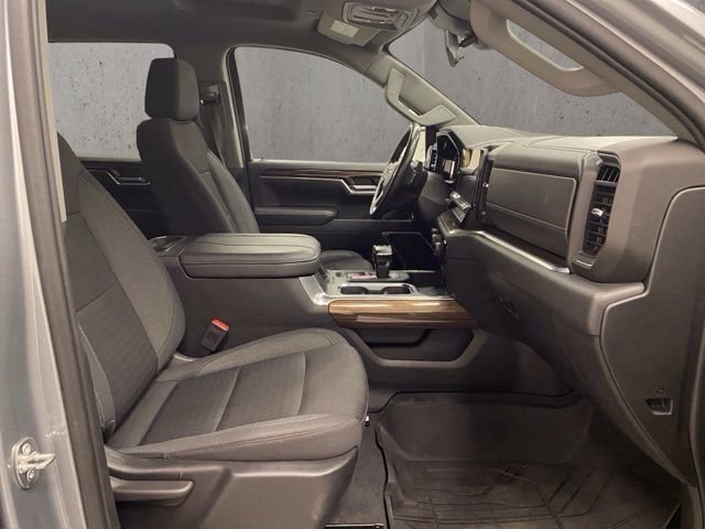 Used 2023 Gray Chevrolet RST image 21