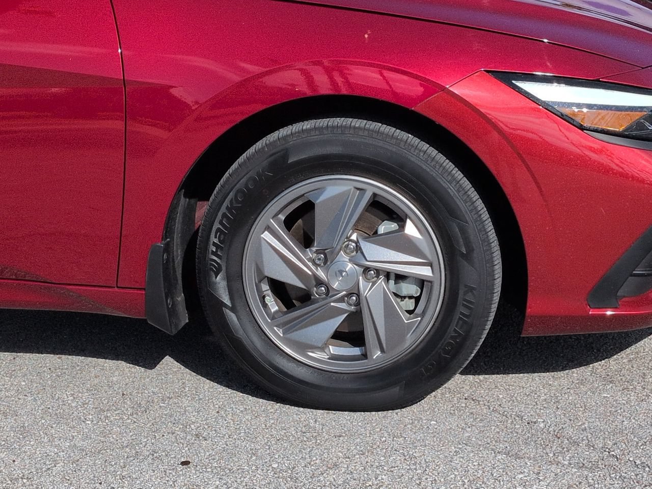 Used 2025 Red Hyundai SE image 11