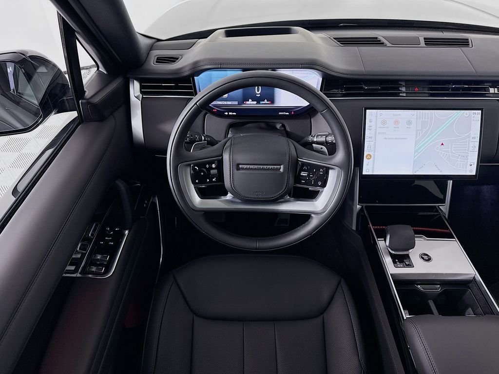 New 2026 Santorini Black LAND ROVER SE LWB 7-Seats / V8 image 24
