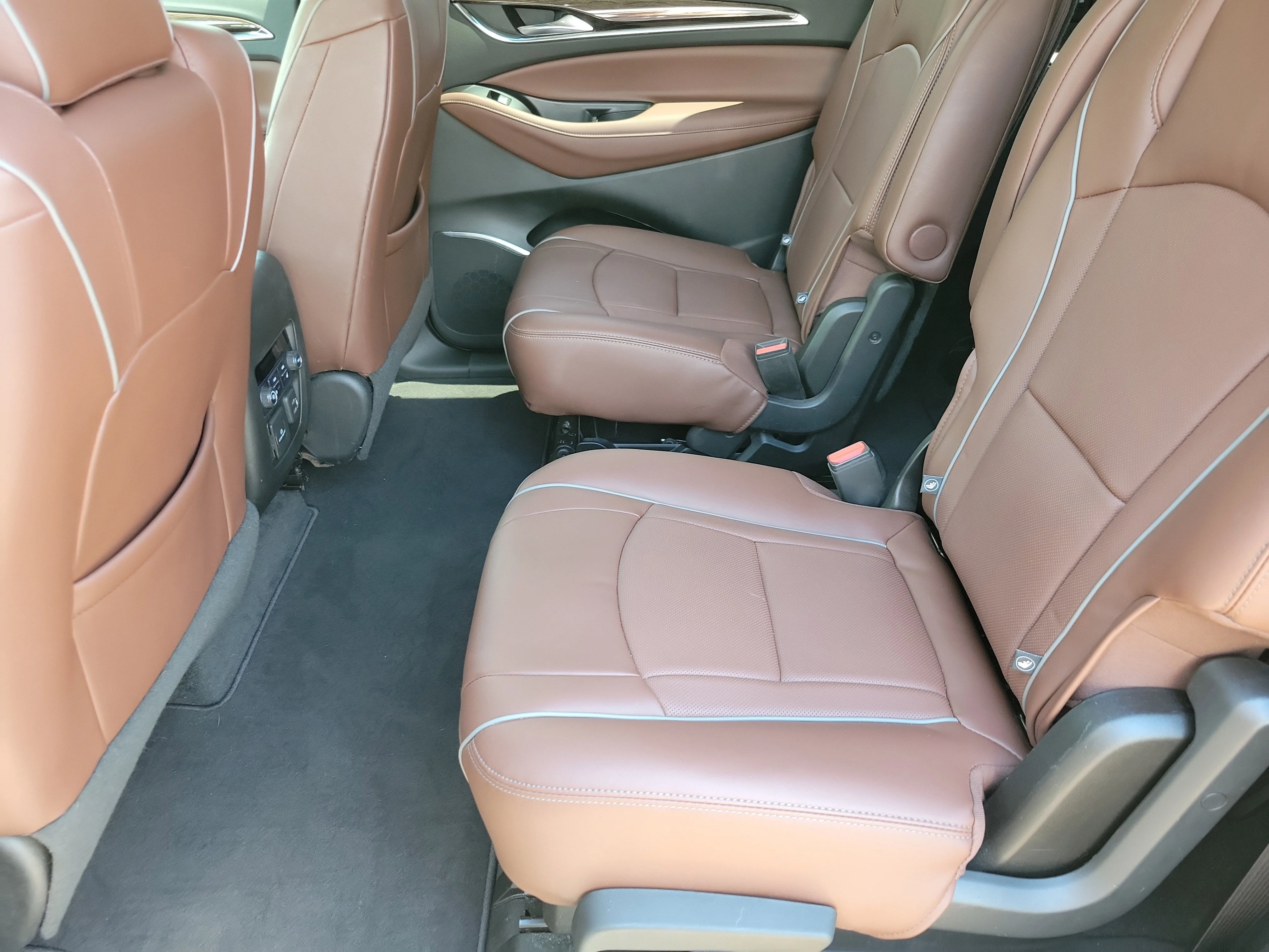 Used 2020 Champagne Gold Metallic Buick Avenir image 12