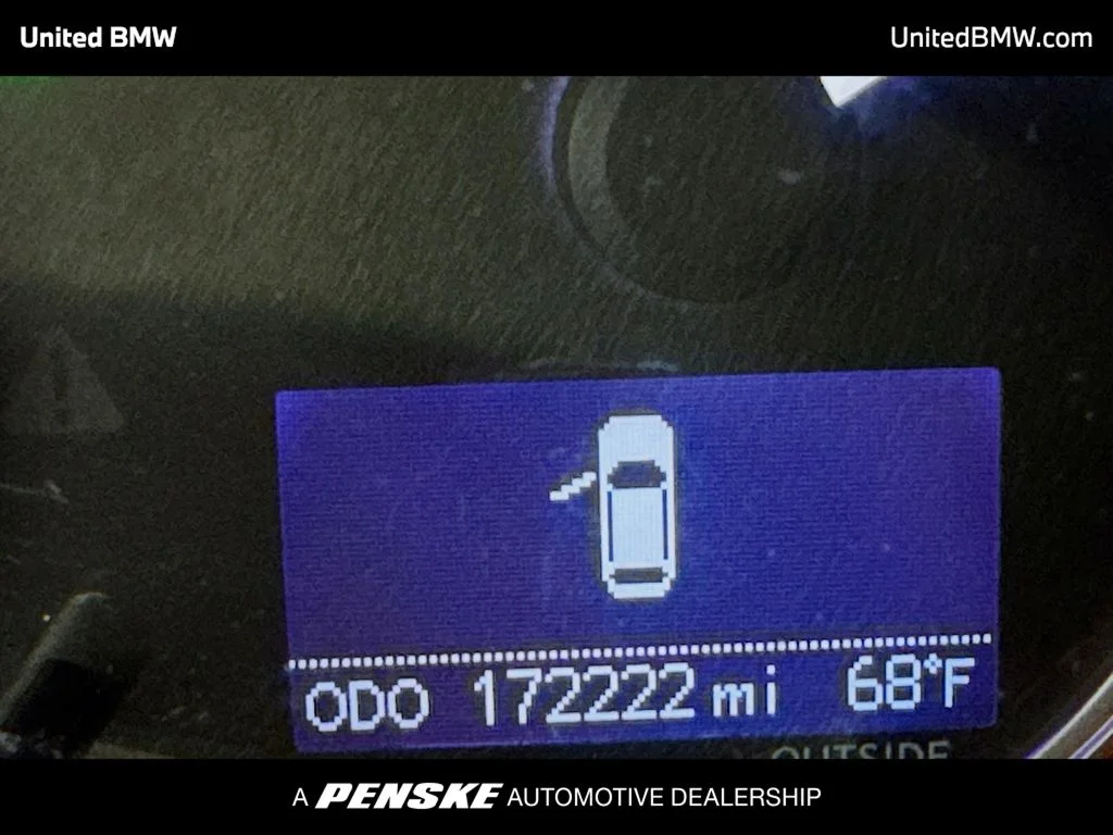 Used 2012 Obsidian Lexus 200h Premium image 7
