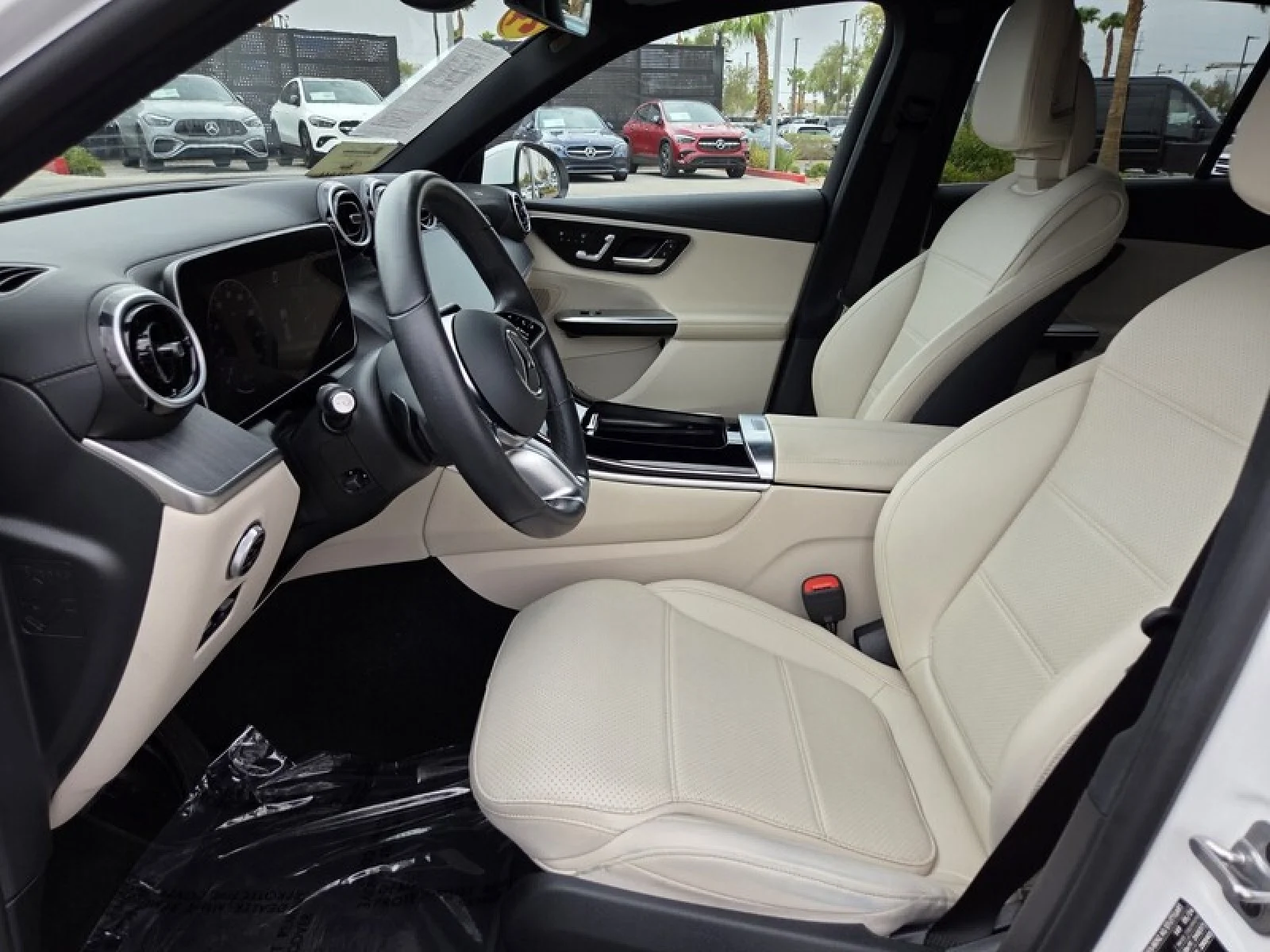 Certified Used 2024 Polar White Mercedes-Benz GLC 300 image 13