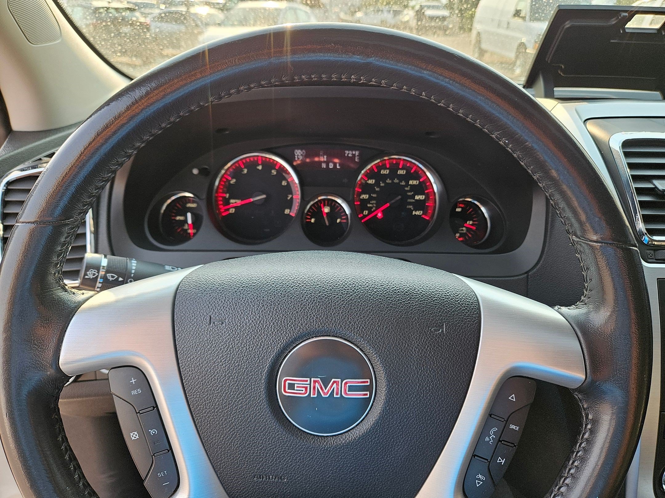 Used 2010 White Diamond Tricoat GMC SLT1 image 21