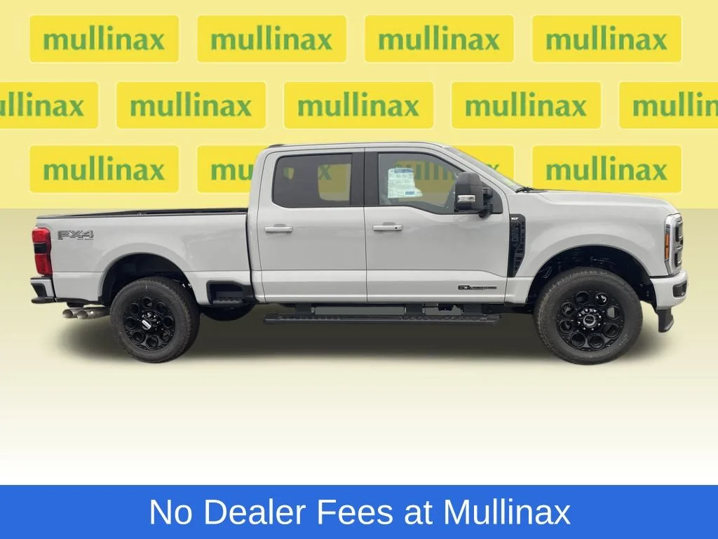 New 2026 White Ford XLT image 2