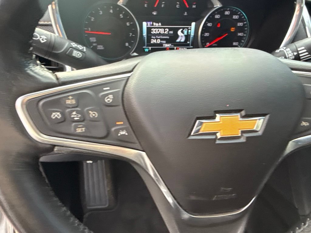 Used 2018 SUMMIT WHITE Chevrolet Premier image 27