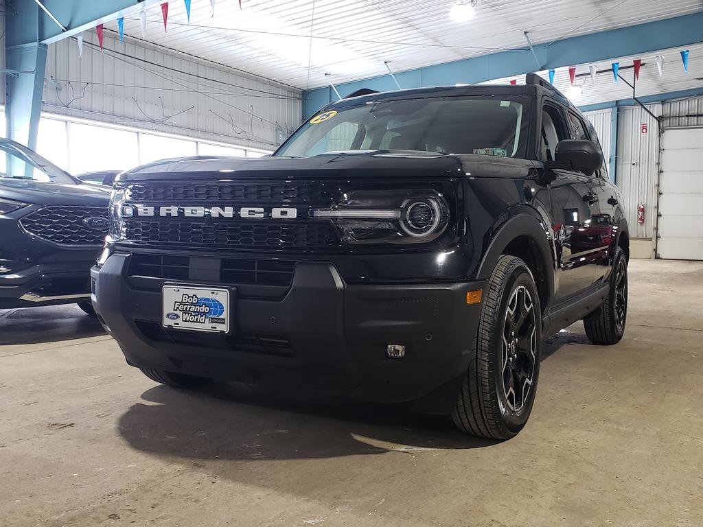 Used 2025 Shadow Black Ford Outer Banks image 8