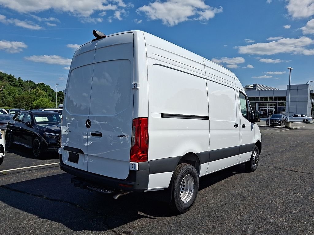 New 2026 Arctic White Mercedes-Benz Cargo 144 WB image 4