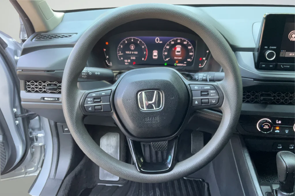 2025 Honda Accord LX - Photo 15