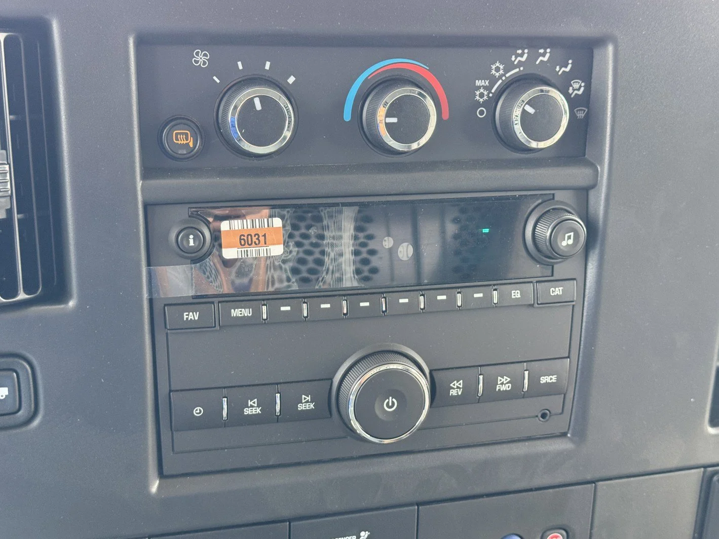 2026 Chevrolet Express Cargo Work Van - Photo 21