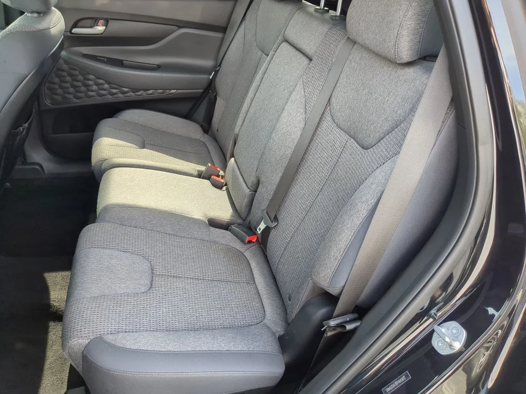 Used 2023 Black Hyundai SEL image 17