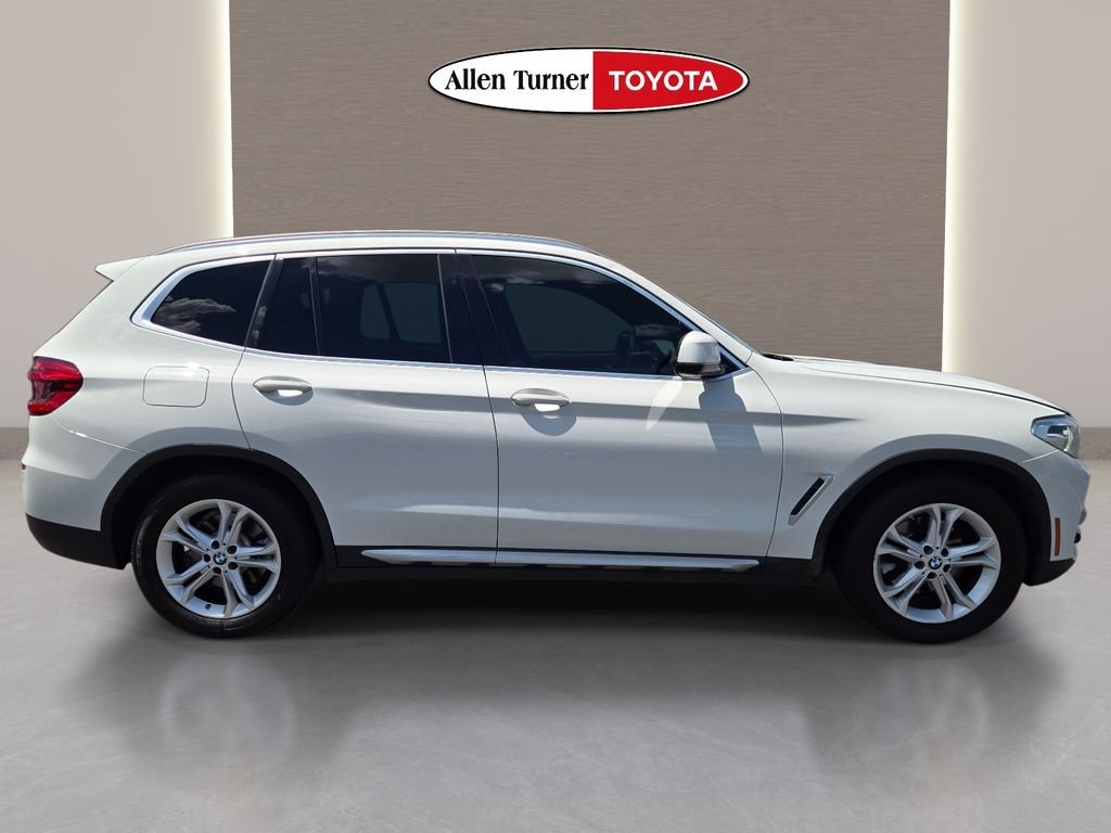 Used 2021 White BMW sDrive30i image 5