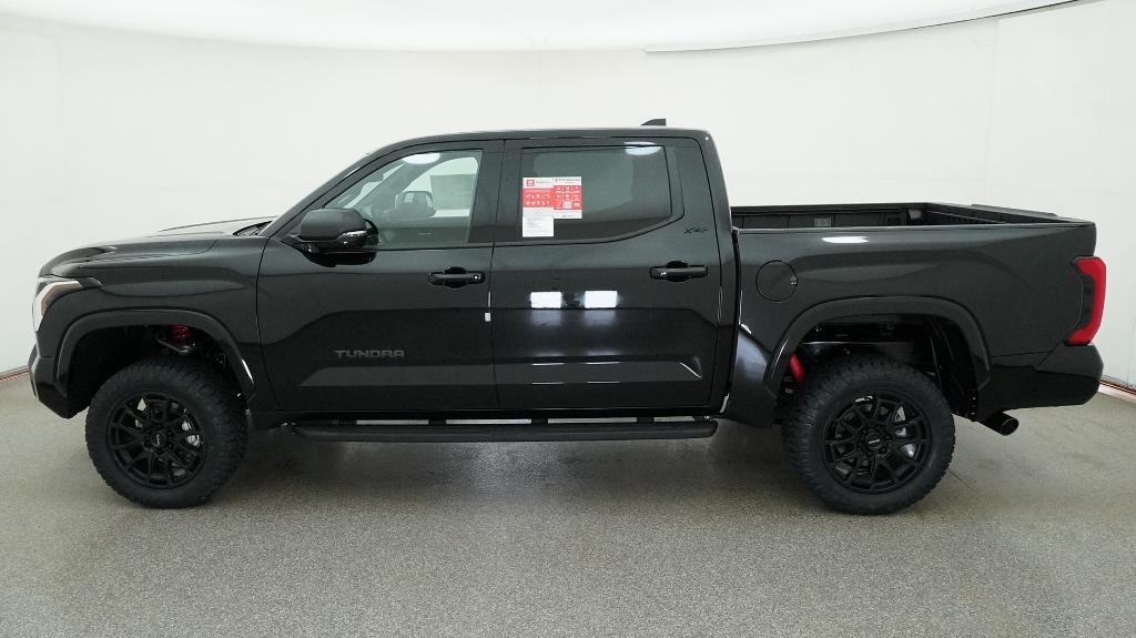 New 2026 Midnight Black Metallic Toyota SR5 image 3