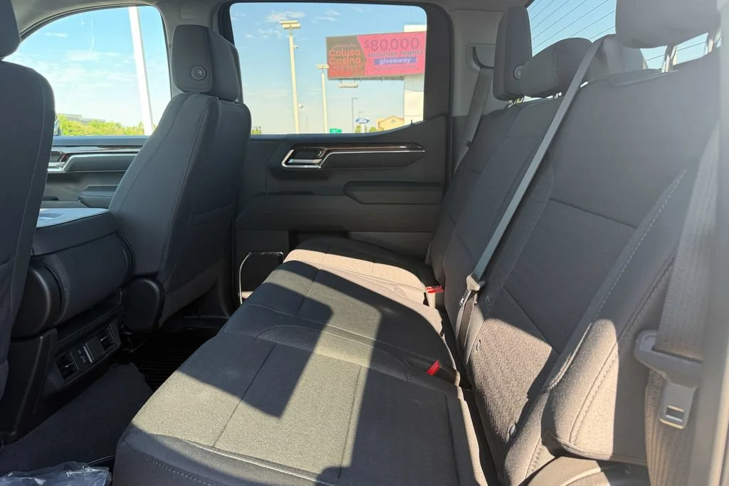 New 2026 Summit White GMC SLE image 26