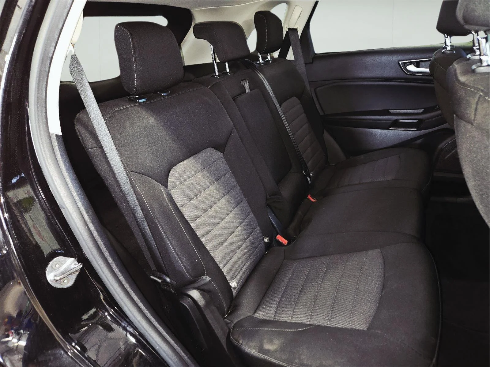 Used 2024 Agate Black Ford SE image 26