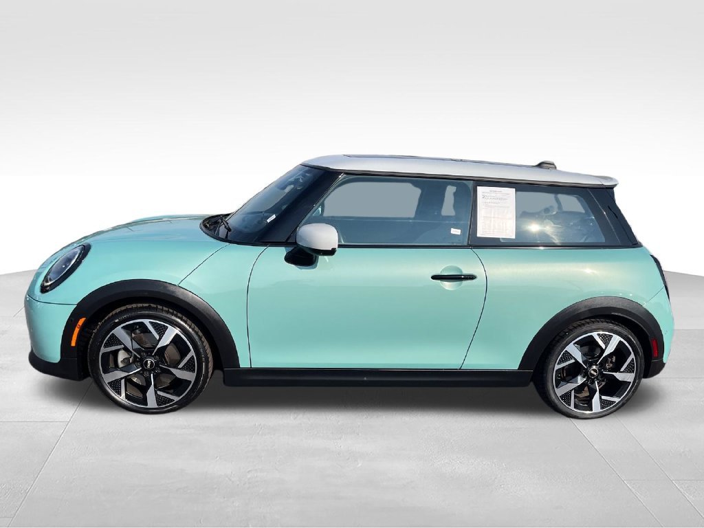 Used 2025 Green MINI Signature image 2