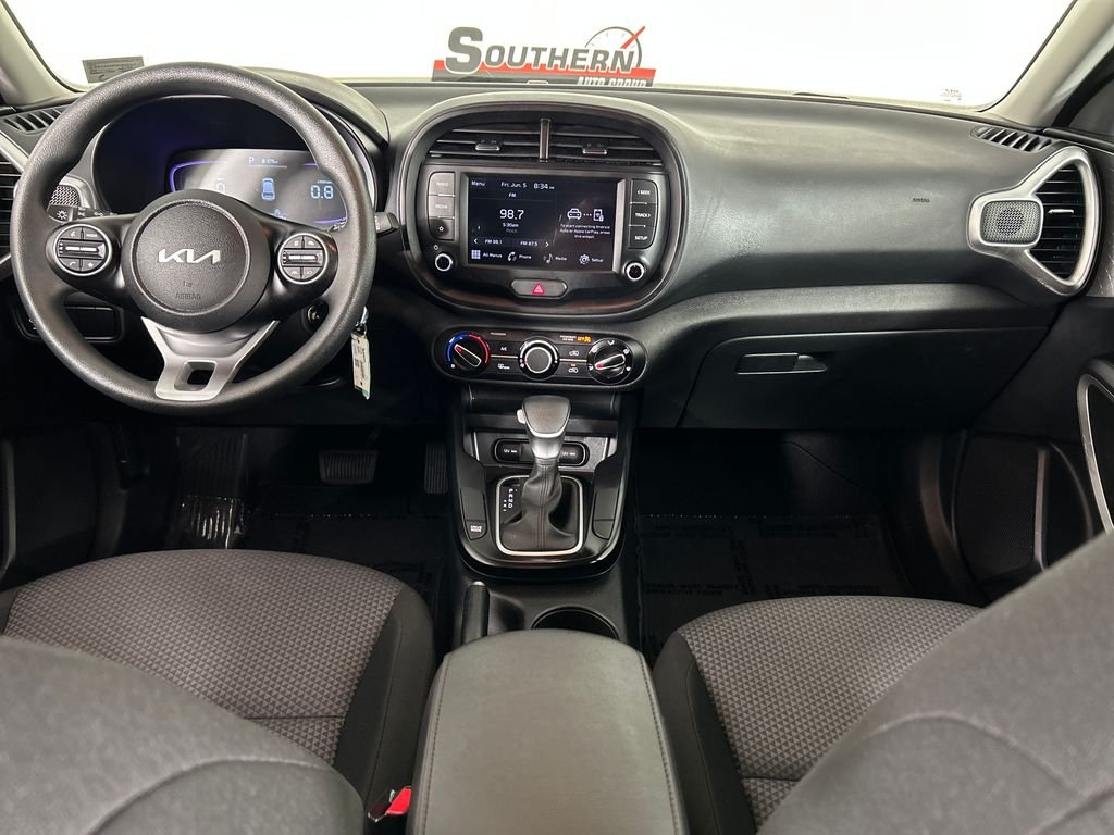 Used 2025 White Kia LX image 18
